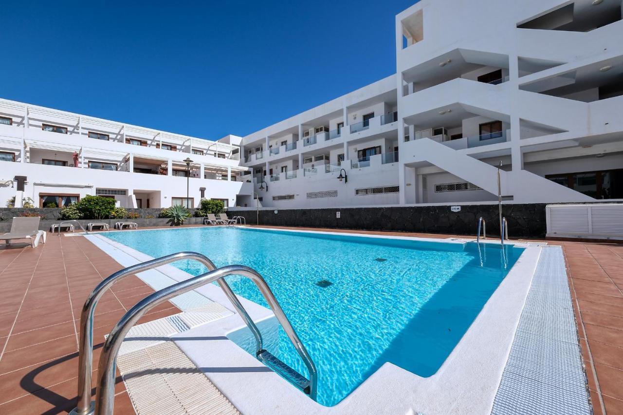 Casa Elin-Shared Pool, Fast Wifi Villa Costa Teguise Exterior photo