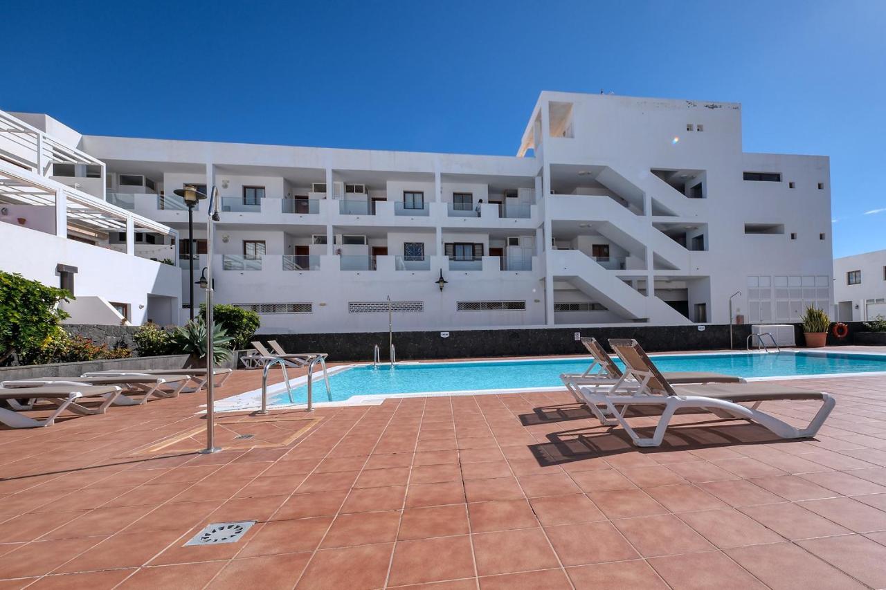 Casa Elin-Shared Pool, Fast Wifi Villa Costa Teguise Exterior photo