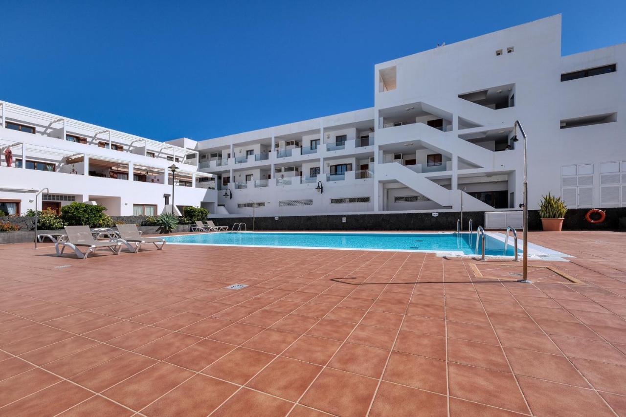 Casa Elin-Shared Pool, Fast Wifi Villa Costa Teguise Exterior photo